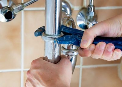 Dont-ignore-these-5-signs-of-plumbing-problems-e1467833394575